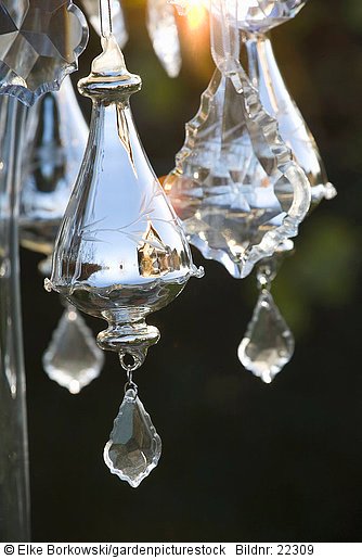 Winterliche Dekoration aus Glas  teilweise versilbert