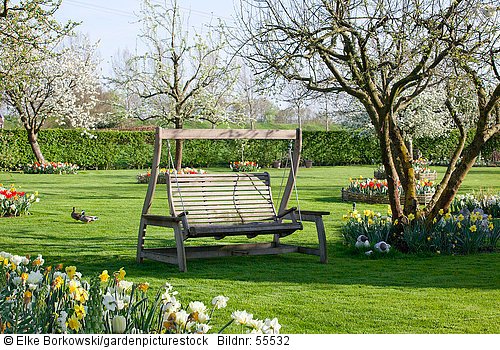 Ländlicher Frühlingsgarten